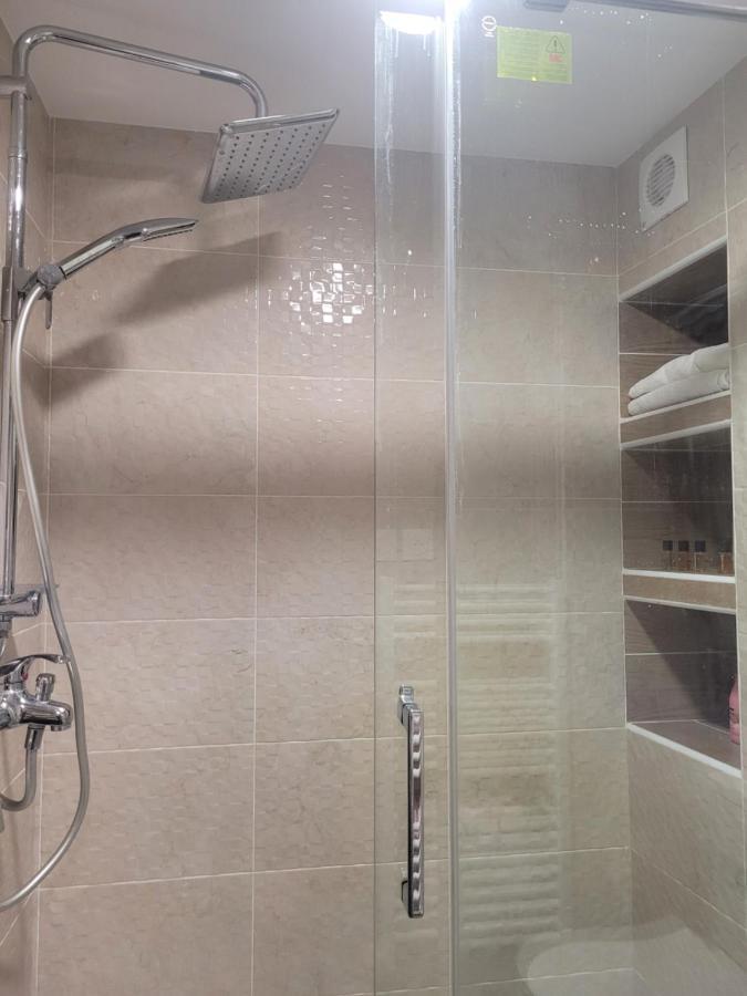 Appartement Prive A 15Mn De Paris Et Proche Enghien Les Bains Groslay Luaran gambar